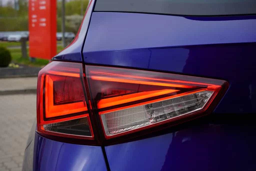Seat Arona 1.0 TSI FR LED Navi Beats Sitzheizung USB 09/2021-photo-40