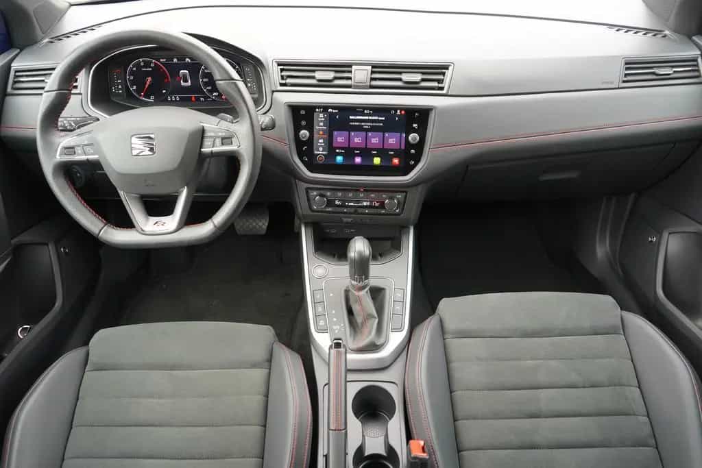 Seat Arona 1.0 TSI FR LED Navi Beats Sitzheizung USB 09/2021-photo-9