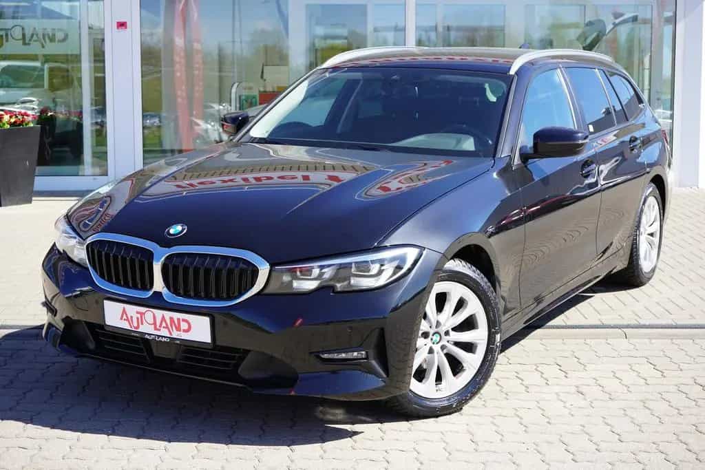 BMW 318 i LED Navi ACC Digitales Cockpit Kamera USB 07/2022-photo-1