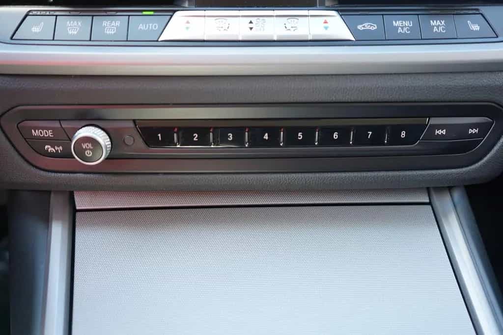 BMW 318 i LED Navi ACC Digitales Cockpit Kamera USB 07/2022-photo-19