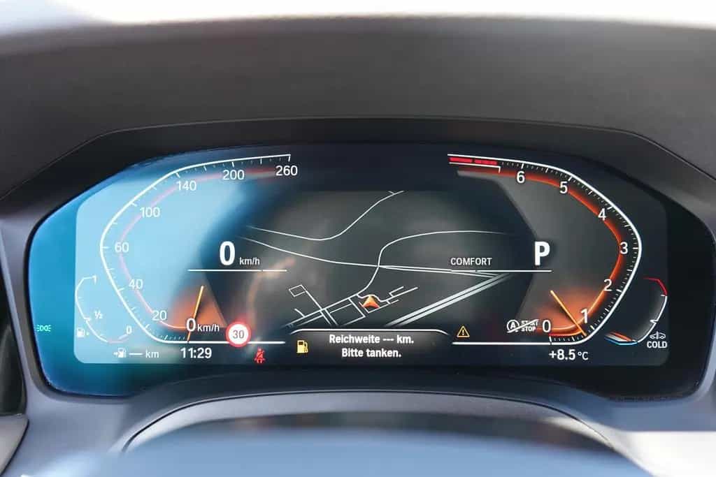 BMW 318 i LED Navi ACC Digitales Cockpit Kamera USB 07/2022-photo-24