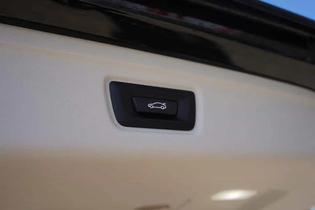 BMW 318 i LED Navi ACC Digitales Cockpit Kamera USB 07/2022-photo-39