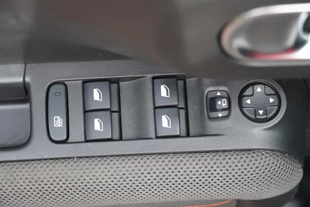 Citroën C3 Aircross 1.2 LED Klimaaut. Navi PDC Panorama 06/2020-photo-10