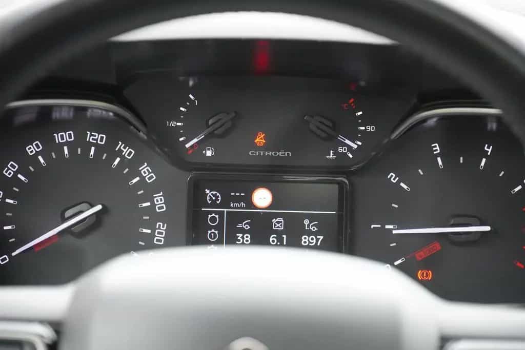 Citroën C3 Aircross 1.2 LED Klimaaut. Navi PDC Panorama 06/2020-photo-17