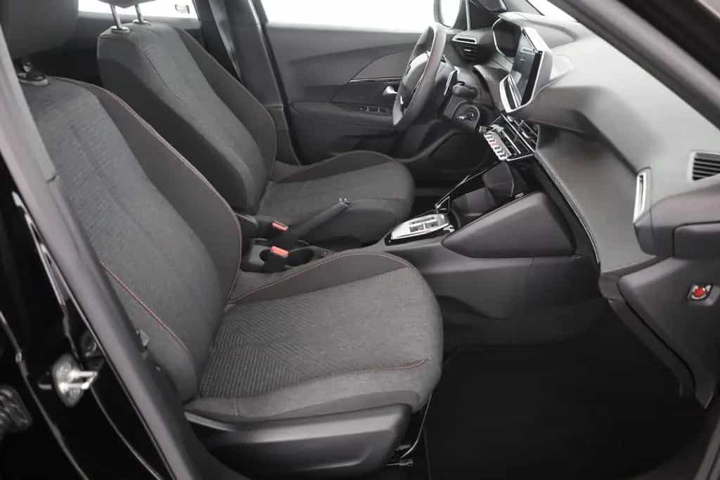 Peugeot 2008 PureTech 130 Aut. LED Tempomat AppleAndroid 09/2025-photo-22