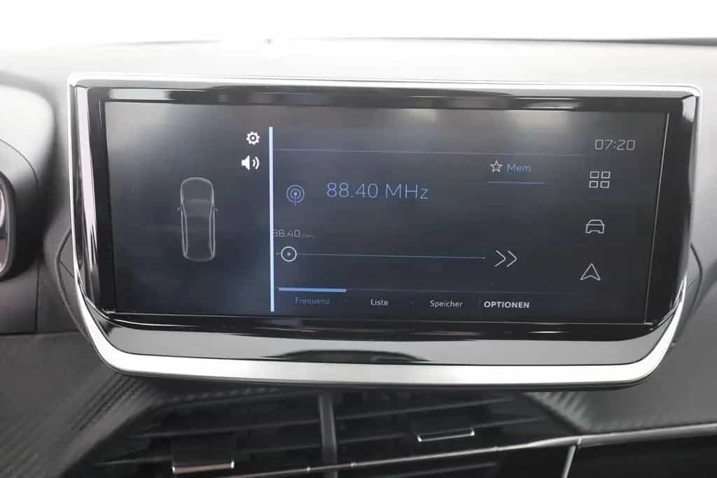 Peugeot 2008 PureTech 130 Aut. LED Tempomat AppleAndroid 09/2025-photo-25