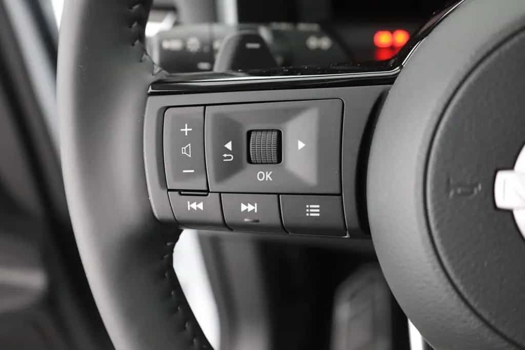 Nissan Qashqai N-Connecta 1.3 Dig-T Aut. LED ACC Navi P 03/2026-photo-14