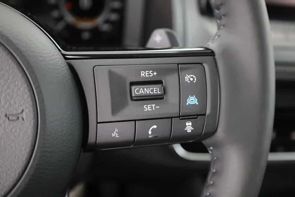 Nissan Qashqai N-Connecta 1.3 Dig-T Aut. LED ACC Navi P 03/2026-photo-15