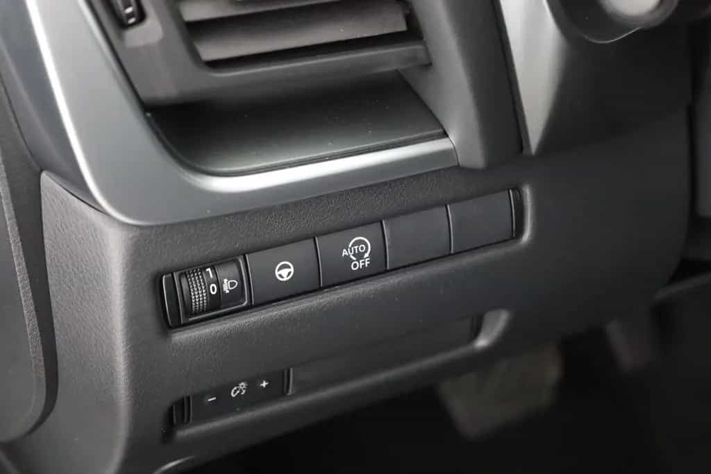 Nissan Qashqai N-Connecta 1.3 Dig-T Aut. LED ACC Navi P 03/2026-photo-19