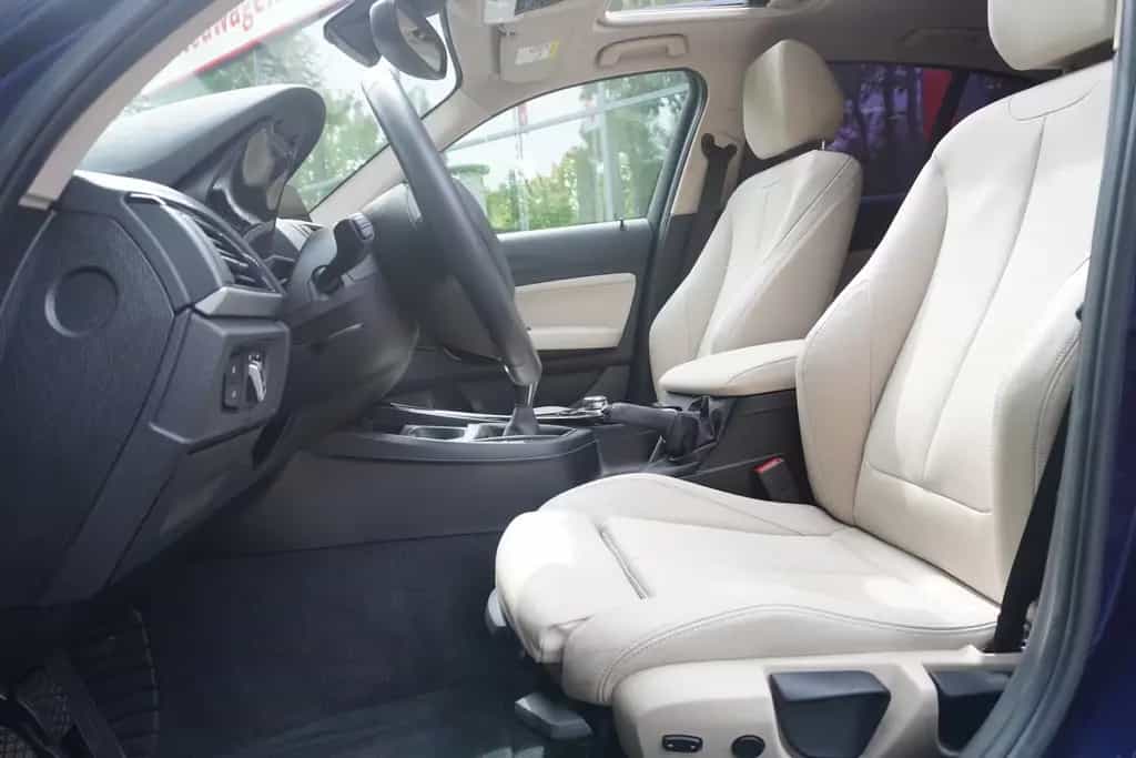 BMW 118 i Sport Line Navi AHK Tempomat Sitzheizung 03/2017-photo-10