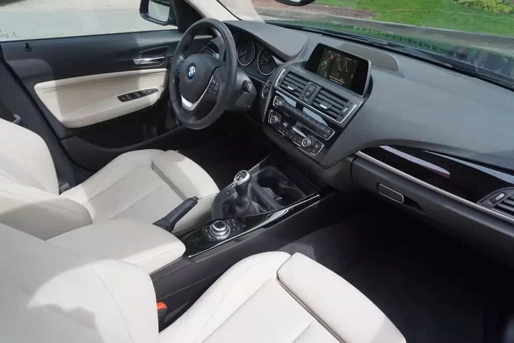 BMW 118 i Sport Line Navi AHK Tempomat Sitzheizung 03/2017-photo-13