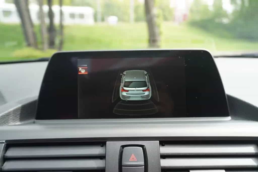 BMW 118 i Sport Line Navi AHK Tempomat Sitzheizung 03/2017-photo-19