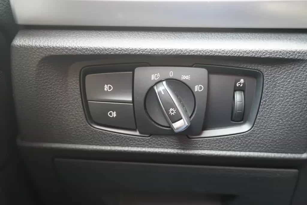 BMW 118 i Sport Line Navi AHK Tempomat Sitzheizung 03/2017-photo-25