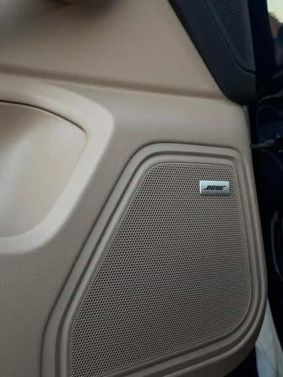 Porsche Macan S 10/2021-photo-17
