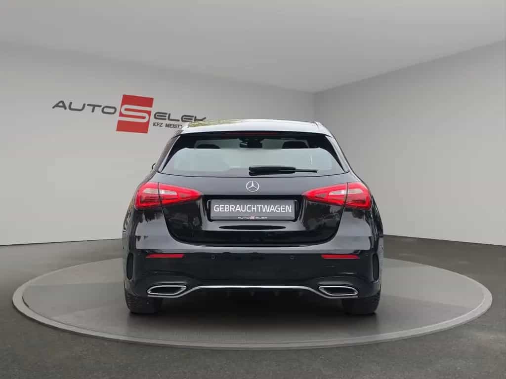Mercedes-Benz A 180 AMG Line*NIGHT*WIDESCREEN*MBUX* 01/2019-photo-3