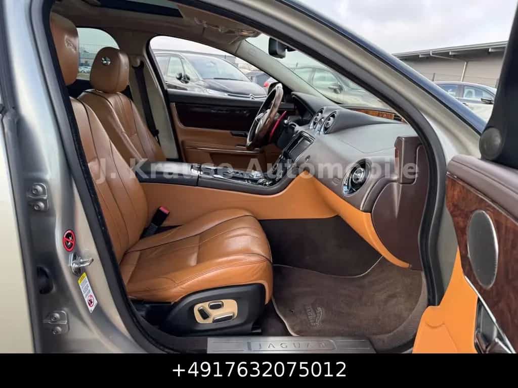 Jaguar XJ 5.0 V8 Portfolio Pano 22Zoll DigiTacho Keyl. 01/2012-photo-10