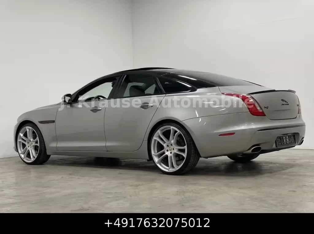 Jaguar XJ 5.0 V8 Portfolio Pano 22Zoll DigiTacho Keyl. 01/2012-photo-2