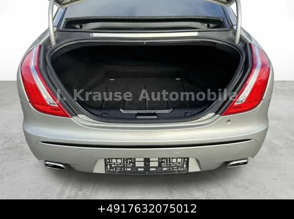 Jaguar XJ 5.0 V8 Portfolio Pano 22Zoll DigiTacho Keyl. 01/2012-photo-8