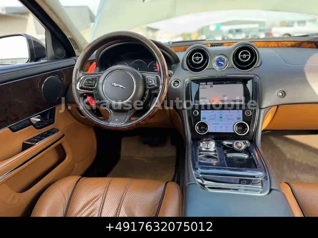 Jaguar XJ 5.0 V8 Portfolio Pano 22Zoll DigiTacho Keyl. 01/2012-photo-9
