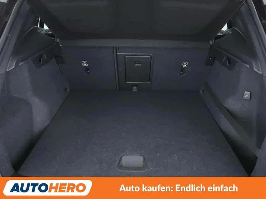 Volvo XC40 2.0 T4 Inscription 2WD Aut.*NAVI*LED*TEMPO* 11/2019-photo-17
