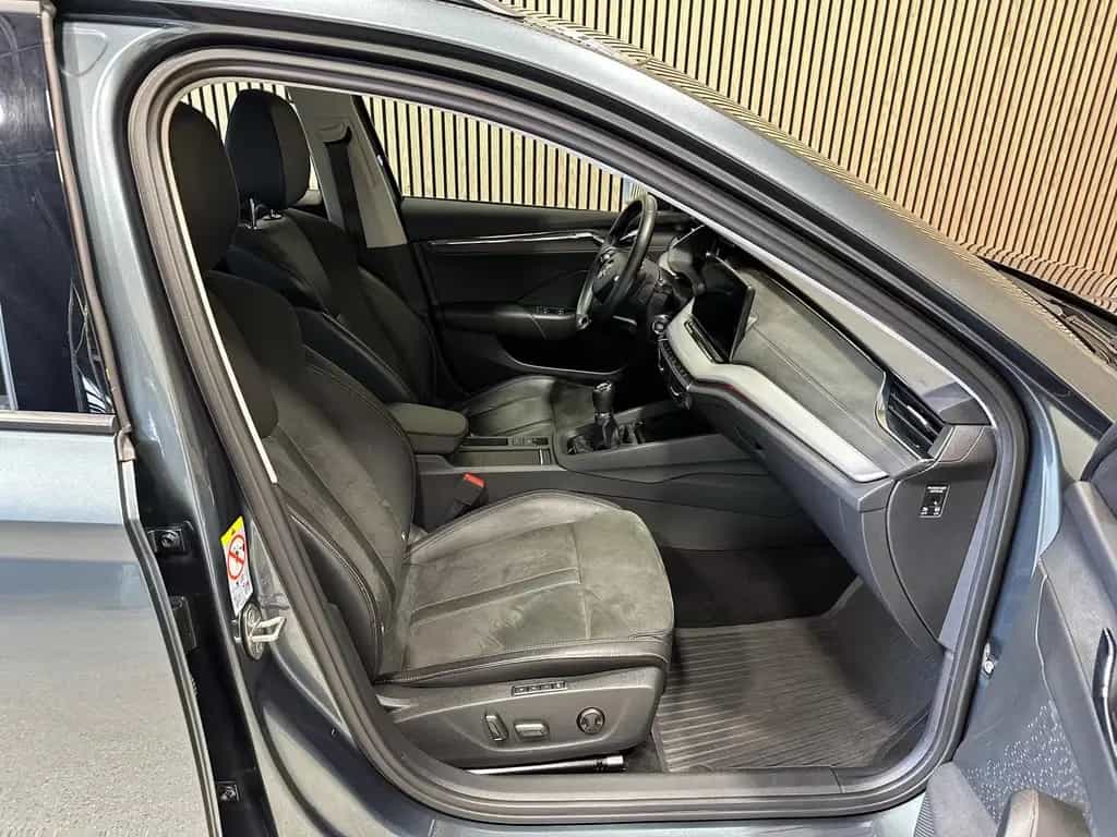 Skoda Octavia Combi 1.5 TSI Style LED|Navi|SHZ|Canton| 01/2021-photo-10