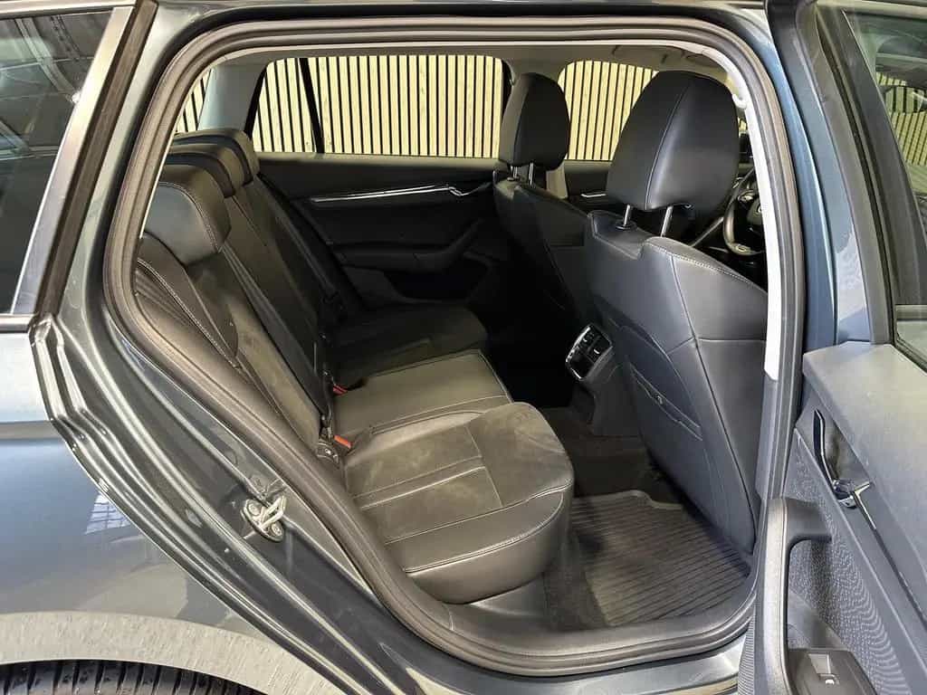 Skoda Octavia Combi 1.5 TSI Style LED|Navi|SHZ|Canton| 01/2021-photo-21