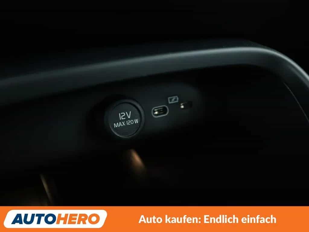 Volvo XC40 2.0 B3 Core 2WD Aut.*LED*PDC*SHZ*TEMPO 12/2022-photo-27