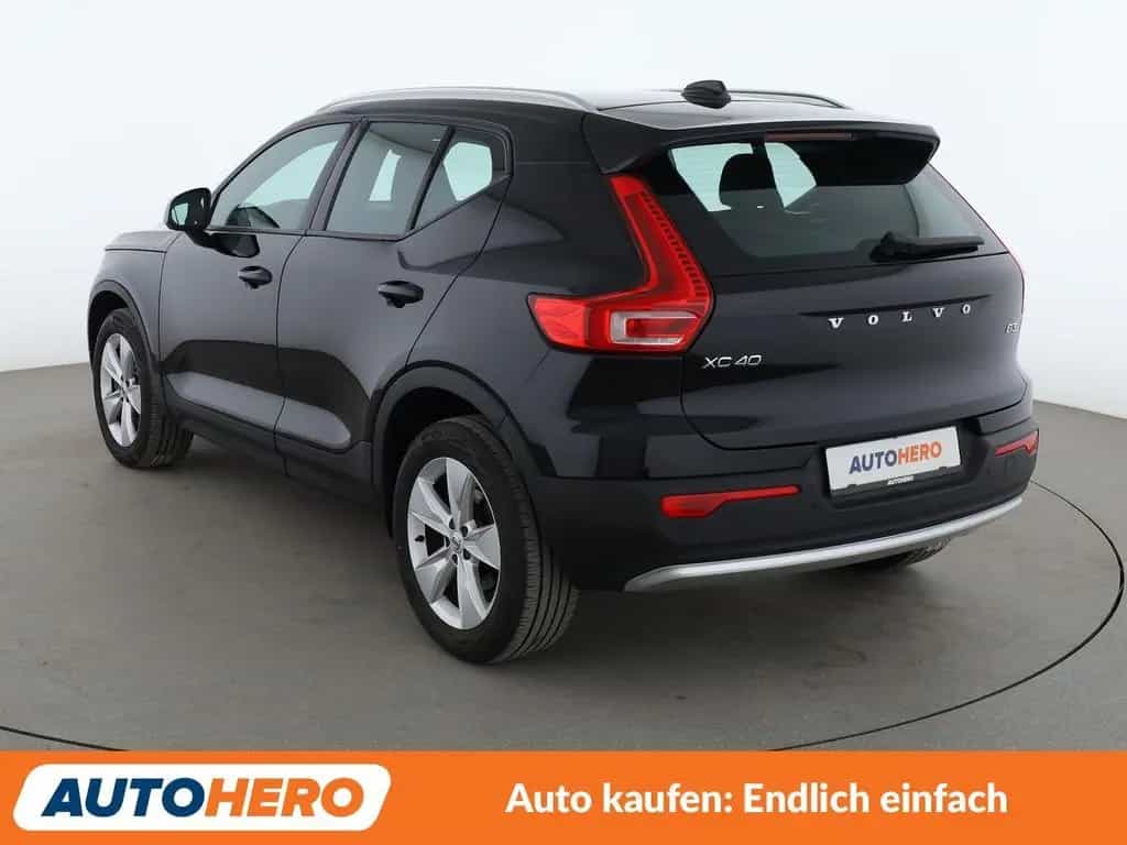 Volvo XC40 2.0 B3 Core 2WD Aut.*LED*PDC*SHZ*TEMPO 12/2022-photo-3
