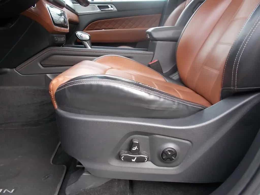 Ssangyong REXTON Sapph. 4WD AT AHK Leder SD Navi Alu20" 03/2020-photo-17