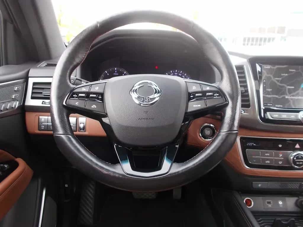 Ssangyong REXTON Sapph. 4WD AT AHK Leder SD Navi Alu20" 03/2020-photo-18