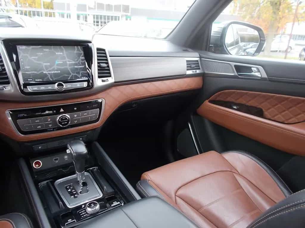 Ssangyong REXTON Sapph. 4WD AT AHK Leder SD Navi Alu20" 03/2020-photo-19