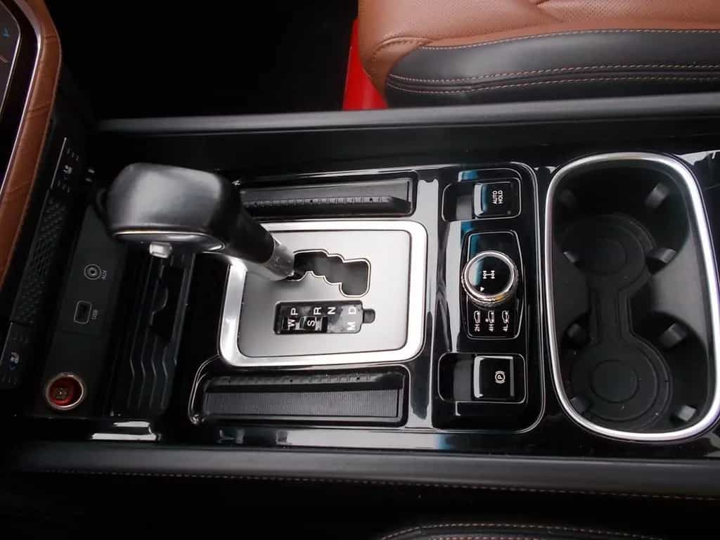 Ssangyong REXTON Sapph. 4WD AT AHK Leder SD Navi Alu20" 03/2020-photo-27