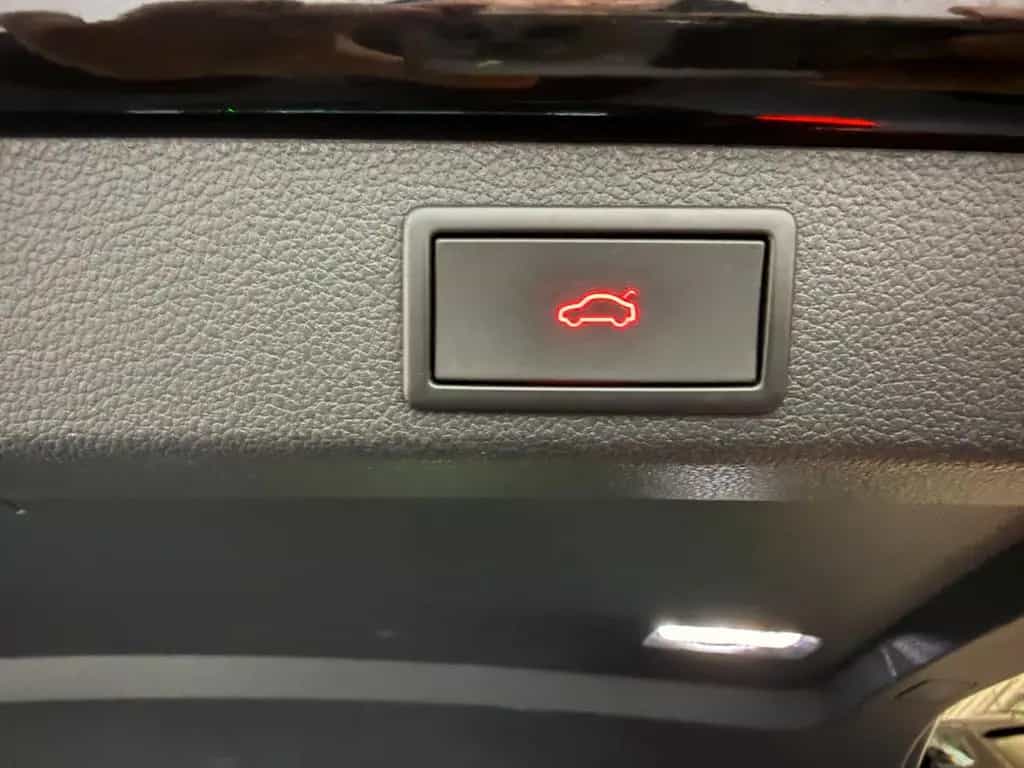 Skoda Superb Combi Premium Edition/360KAM/LED/DCC/PANO 11/2021-photo-12