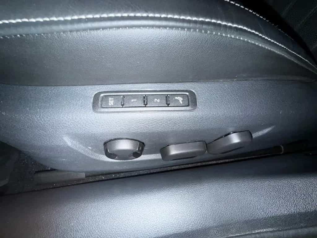 Skoda Superb Combi Premium Edition/360KAM/LED/DCC/PANO 11/2021-photo-17