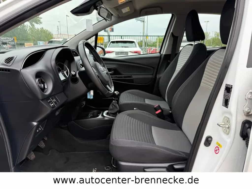 Toyota Yaris Team D*8-fach bereift*Rückfahrkamera* 12/2018-photo-11