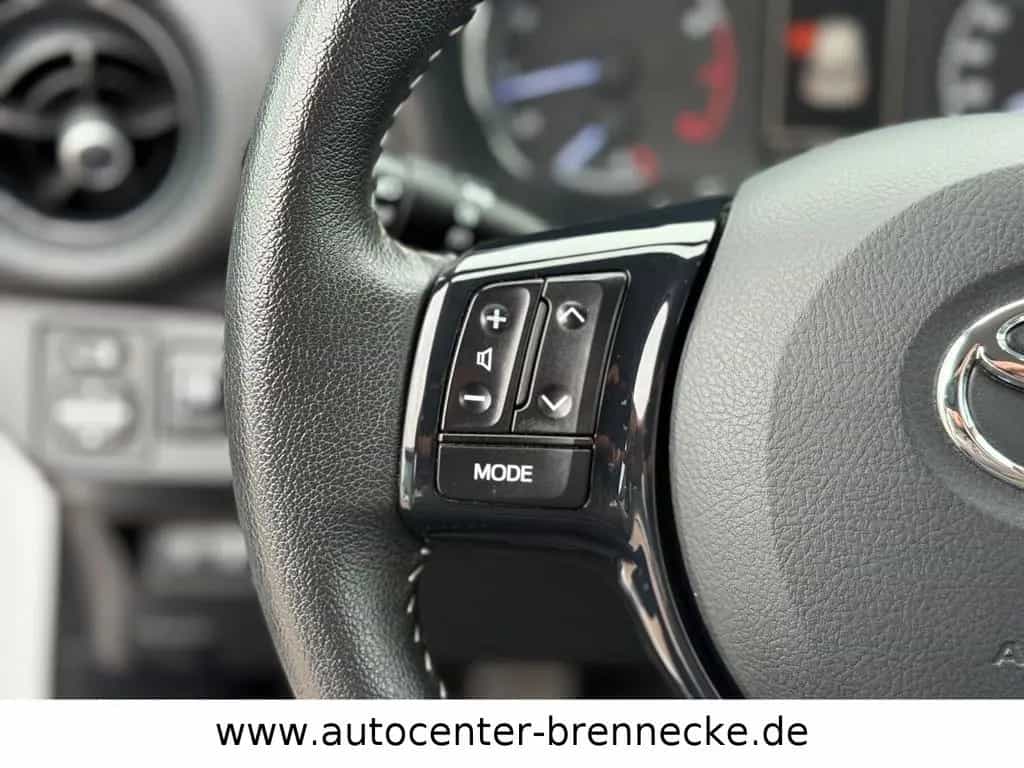 Toyota Yaris Team D*8-fach bereift*Rückfahrkamera* 12/2018-photo-14