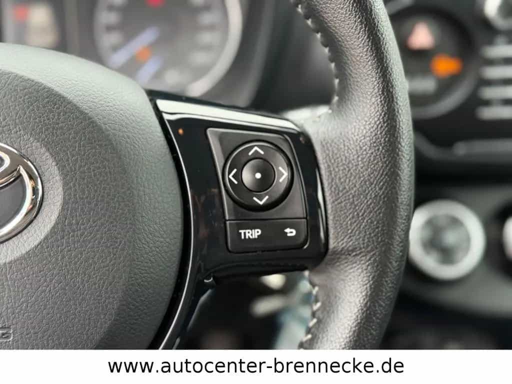 Toyota Yaris Team D*8-fach bereift*Rückfahrkamera* 12/2018-photo-15
