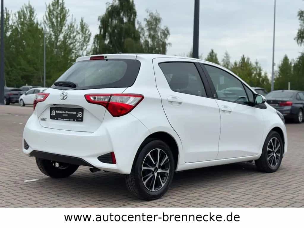 Toyota Yaris Team D*8-fach bereift*Rückfahrkamera* 12/2018-photo-3