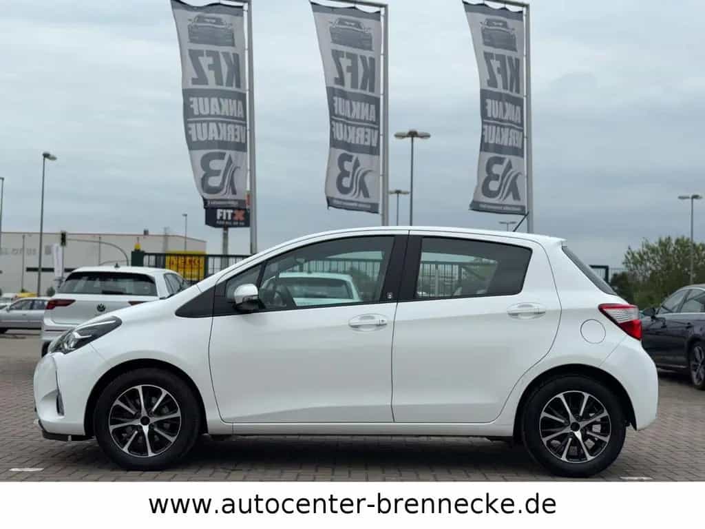 Toyota Yaris Team D*8-fach bereift*Rückfahrkamera* 12/2018-photo-7