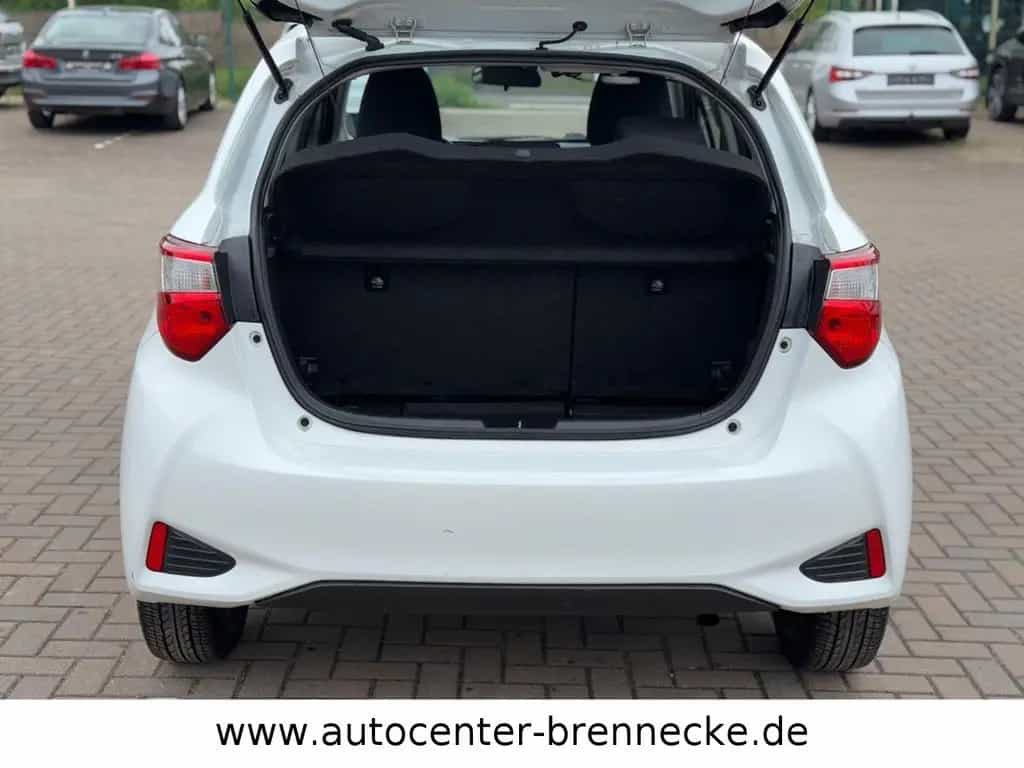 Toyota Yaris Team D*8-fach bereift*Rückfahrkamera* 12/2018-photo-8