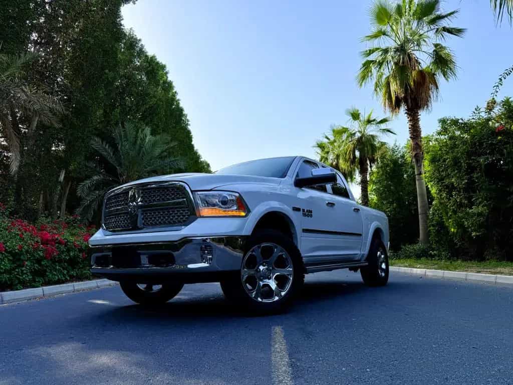 Dodge RAM 3.0DIESEL*OFFROAD*LIFT*LARAMIE*AHK*NAVI*LUFT*PDC 12/2015-photo-2