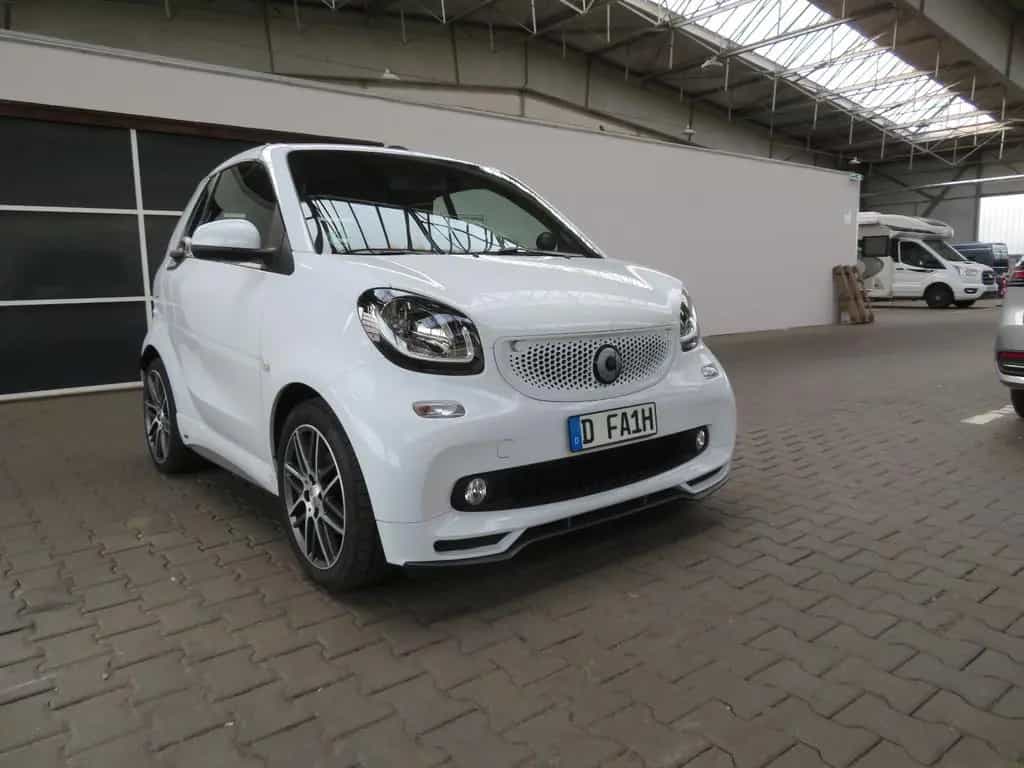 Smart ForTwo fortwo cabrio Brabus 06/2019-photo-1