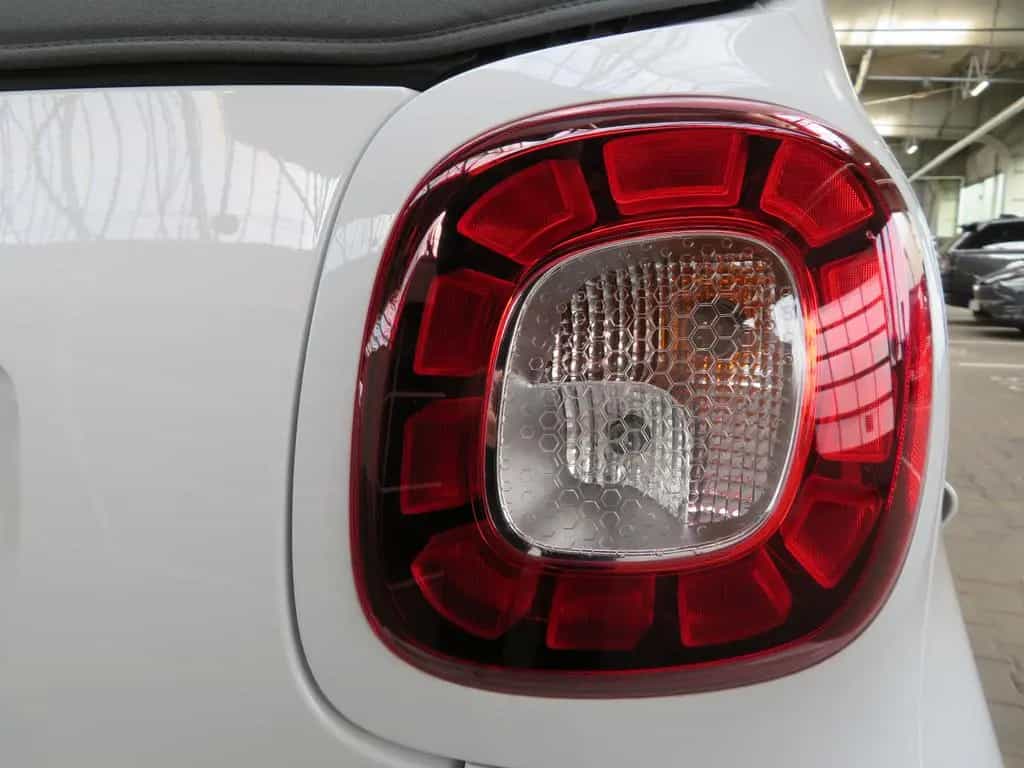 Smart ForTwo fortwo cabrio Brabus 06/2019-photo-30