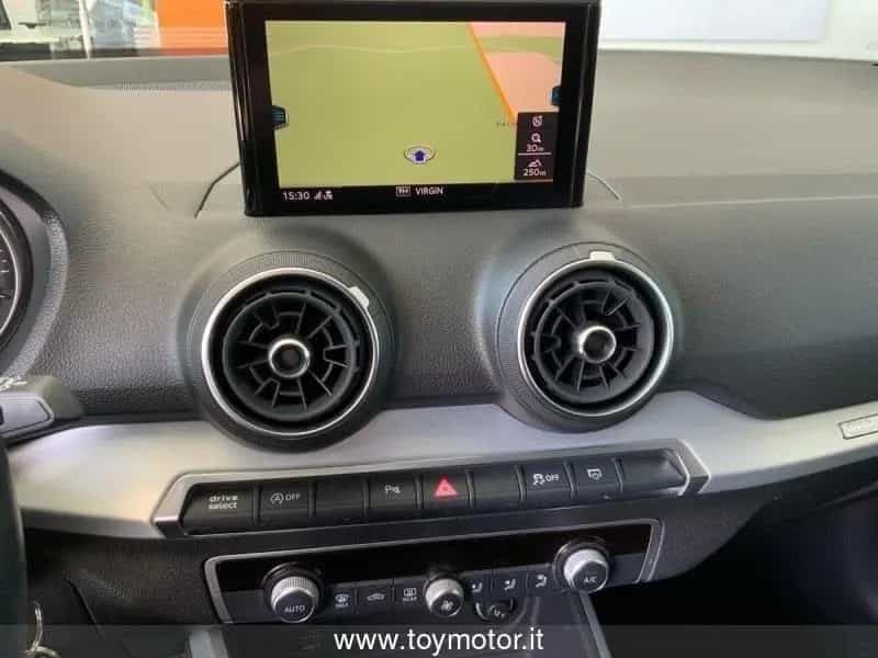Audi Q2 30 TDI S tronic Identity Black 07/2020-photo-12