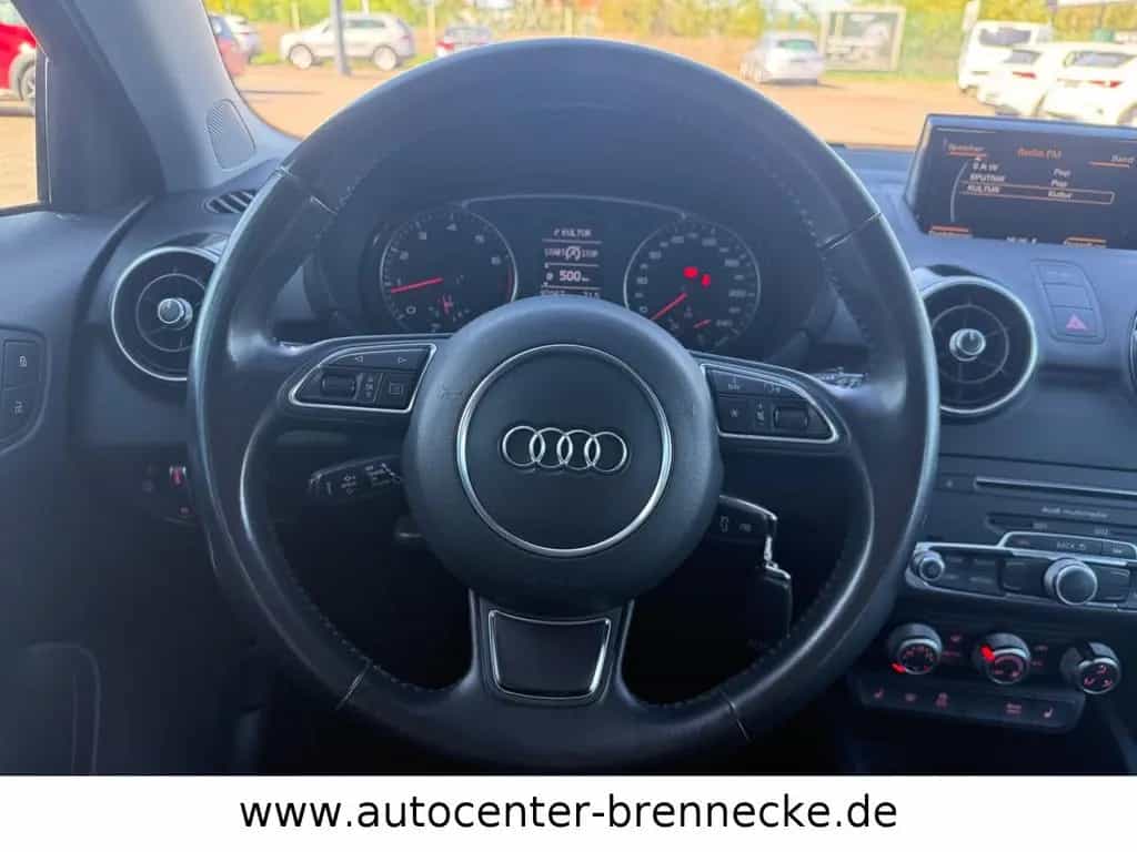 Audi A1 Sportback Sport*Xenon*Tempomat*8-fach* 10/2017-photo-11