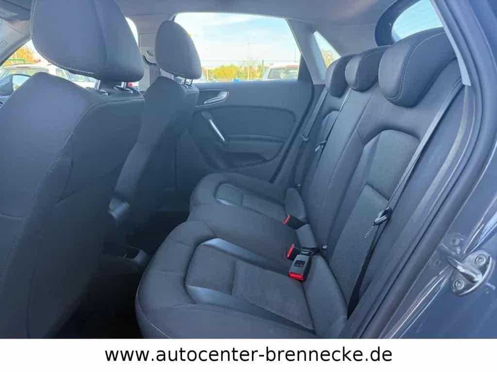 Audi A1 Sportback Sport*Xenon*Tempomat*8-fach* 10/2017-photo-15