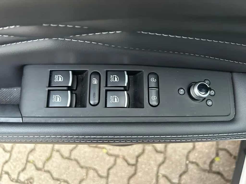 DFSK Fengon 5 /PANO/LEDER/AUT/NAVI/SHZ/TEMP/KAM 07/2021-photo-24