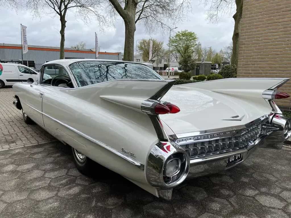 Cadillac Deville COUPE 06/1959-photo-3