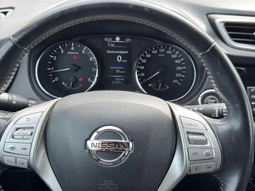 Nissan Qashqai Tekna/360°Navi/Leder/SHZ 04/2017-photo-16
