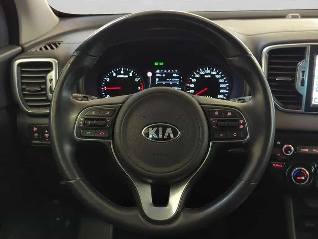 Kia Sportage 1.6 DREAM TEAM PREMIUM+ AHK+LEDER+NAVI+ 05/2018-photo-9